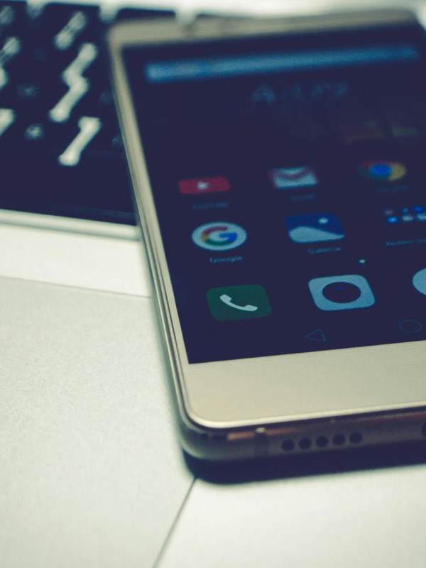 Ein sauberes Android mit nur einem Knopfdruck gibt's leider nicht
